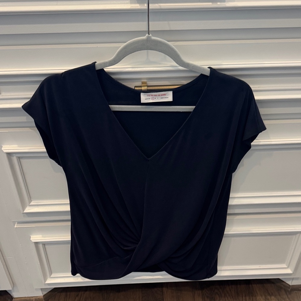 V-Neck Twist Front Short Sleeve Top in Navy